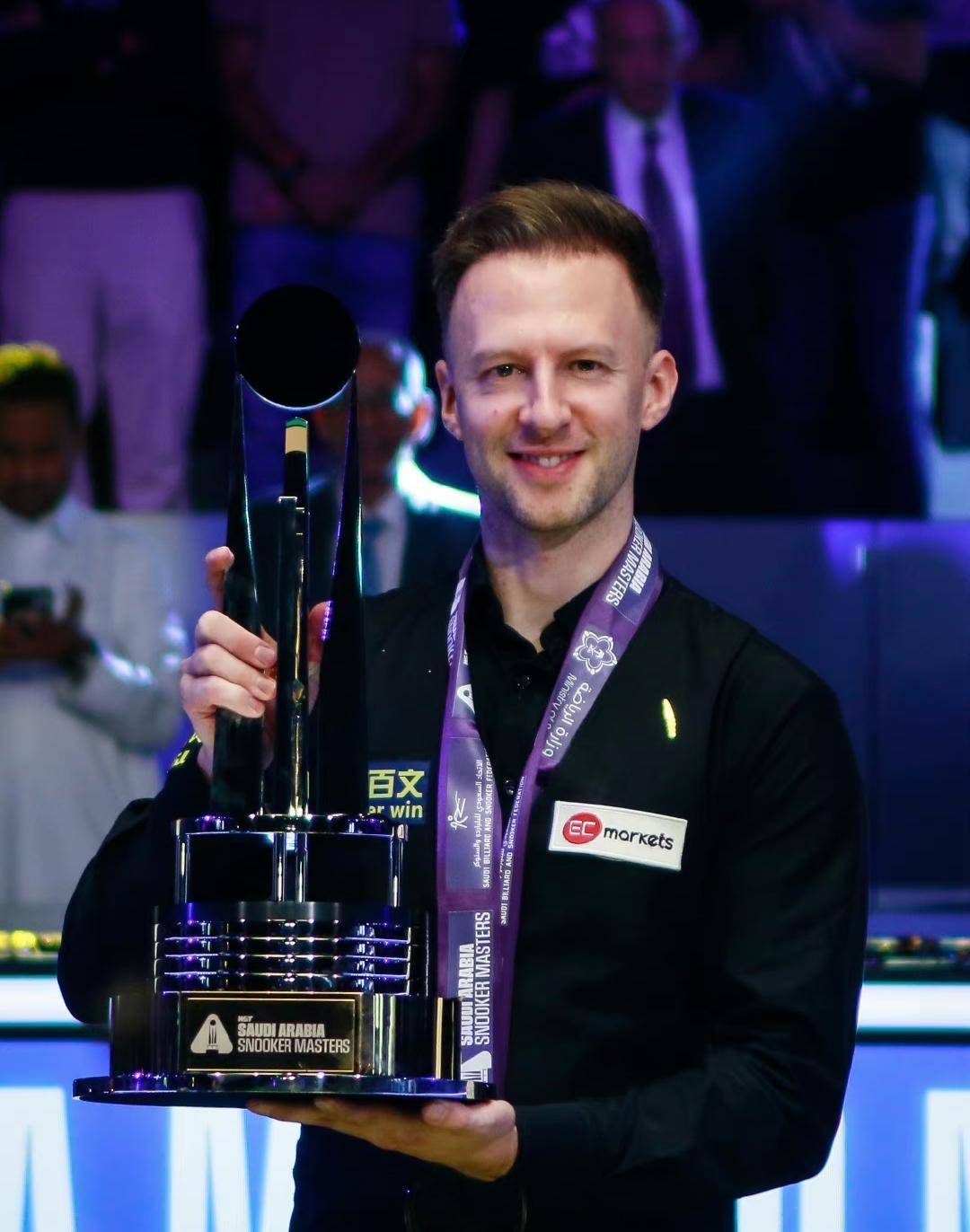 又不显堆砌 又不显堆砌